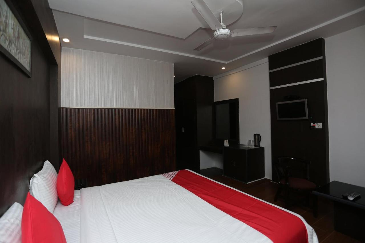 Oyo 5844 Hotel Drive Inn Raiwala Экстерьер фото