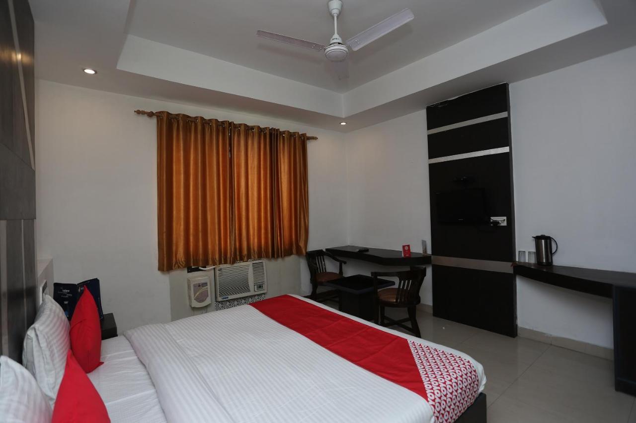 Oyo 5844 Hotel Drive Inn Raiwala Экстерьер фото